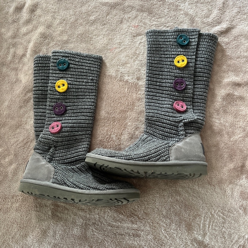 UGG Bootie Boots Knit Button up and Down Grey Girls Size 4 Multicolor Buttons